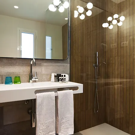 Hotel One Shot Colon 3*