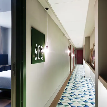 One Shot Colon 호텔