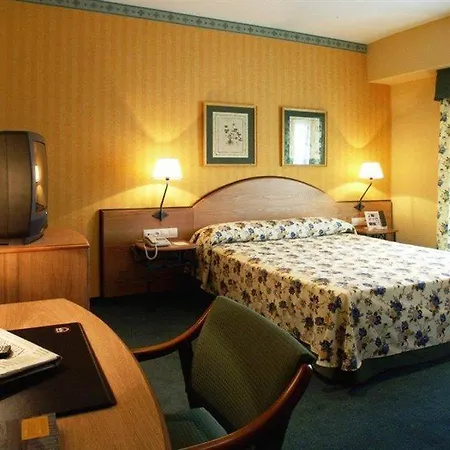 One Shot Colon Hotell 3*