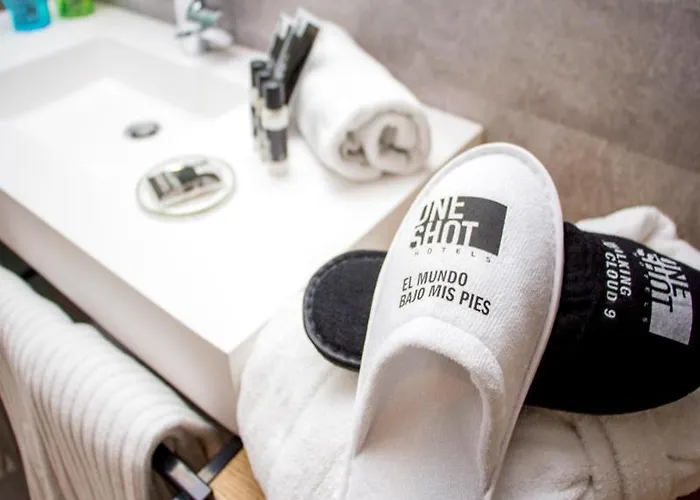 호텔 One Shot Colon