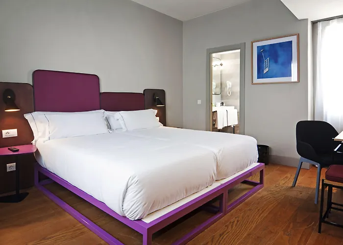 One Shot Colon 호텔