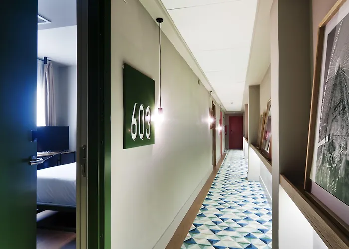 One Shot Colon 호텔