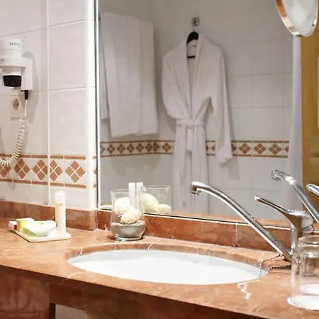 One Shot Colon 3* Valencia